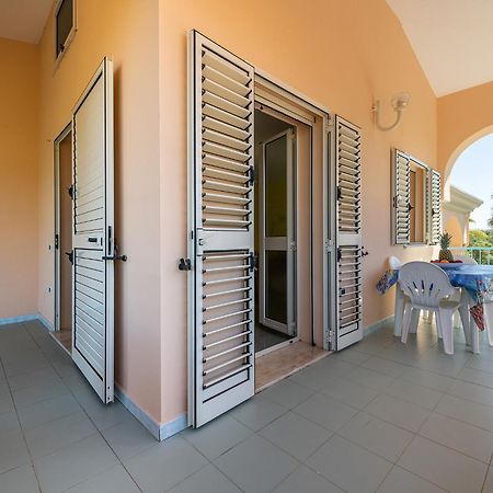 Mare Azzurro Aparthotel Cardedu Exteriör bild