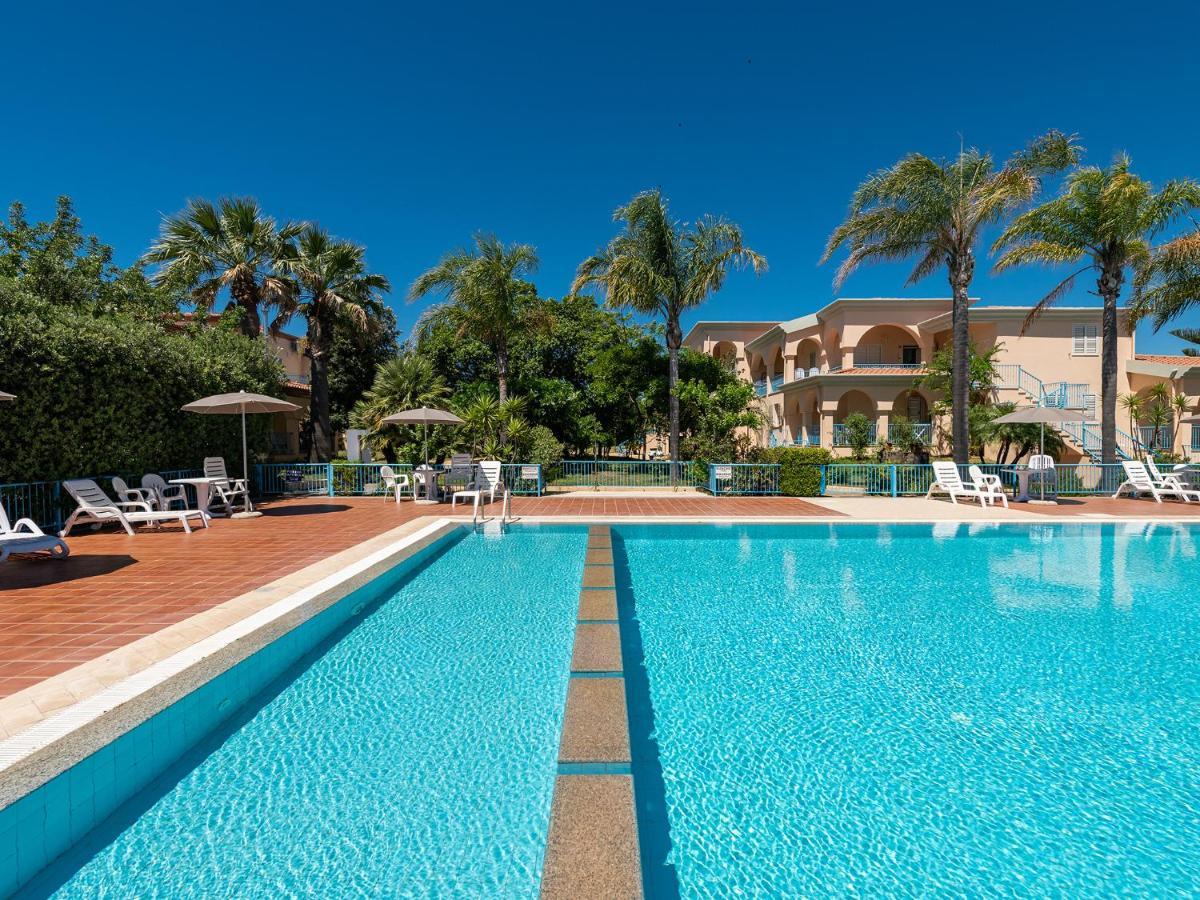 Mare Azzurro Aparthotel Cardedu Exteriör bild