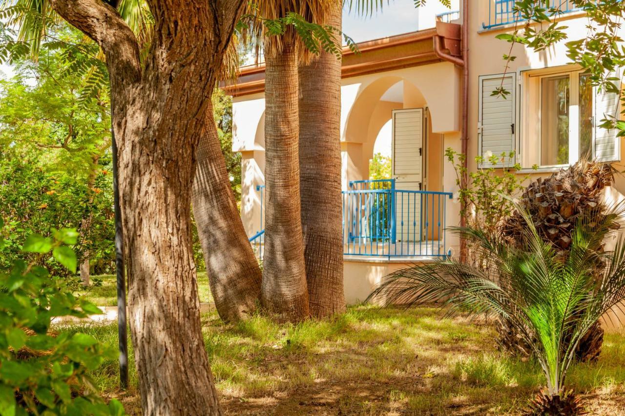 Mare Azzurro Aparthotel Cardedu Exteriör bild